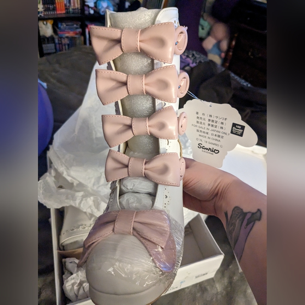 Dream V My Melody boots-white and pink